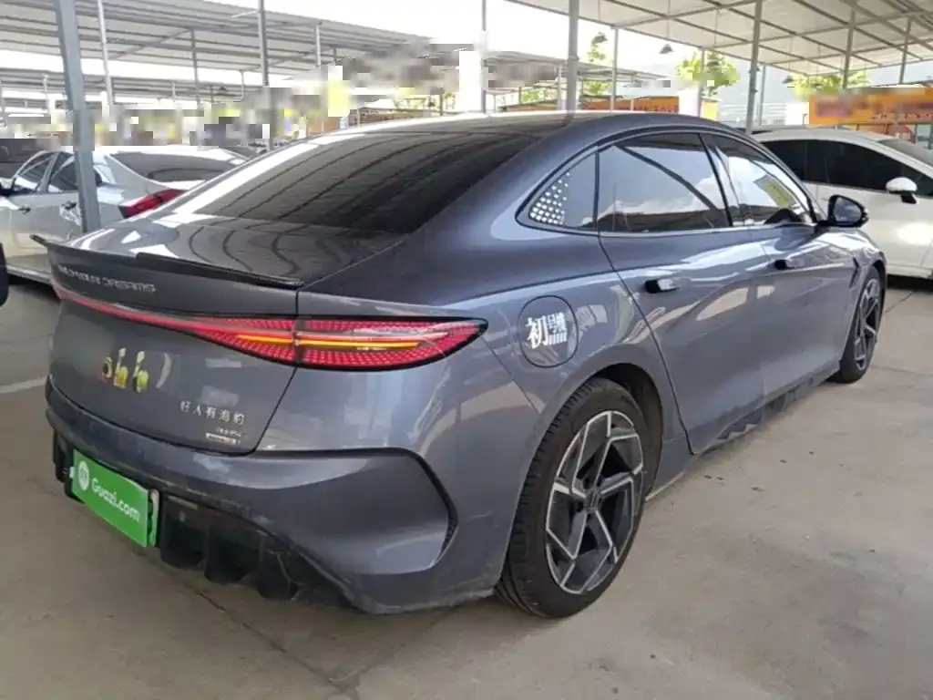 BYD Seal — фото 10