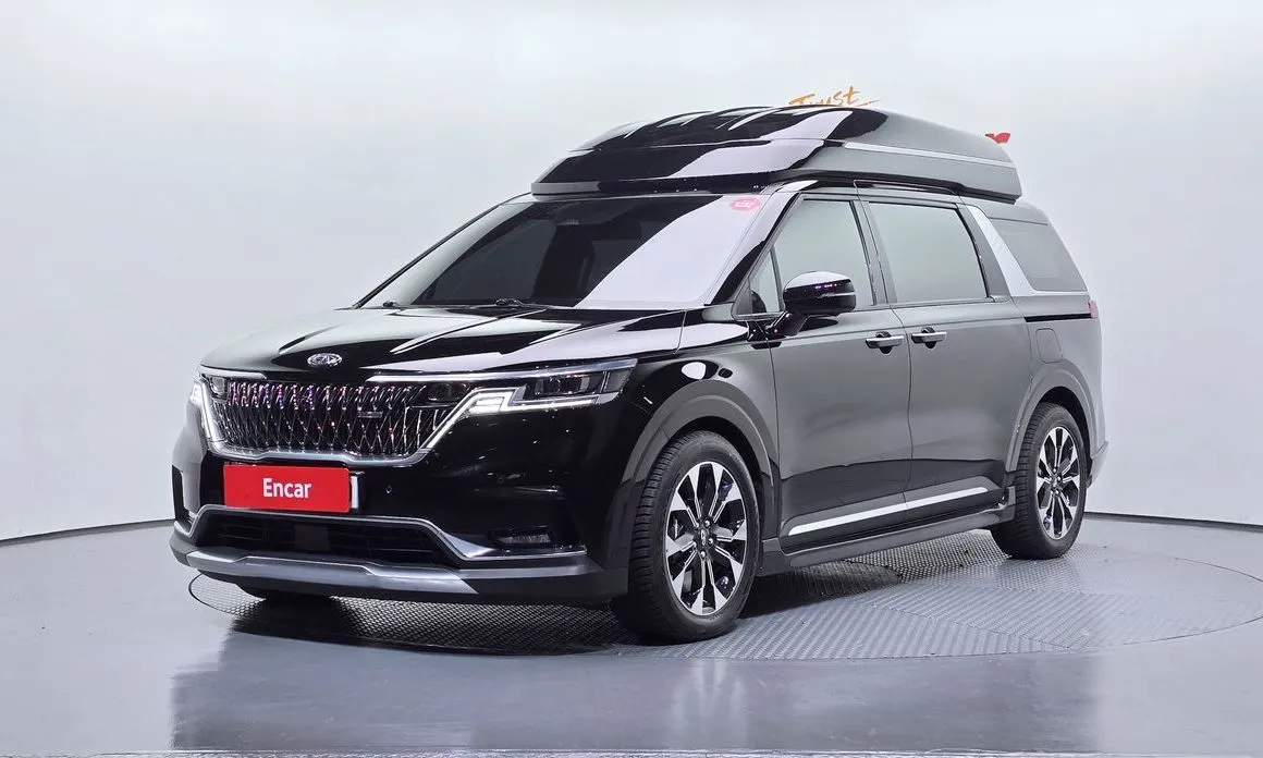 Kia Carnival — фото 1