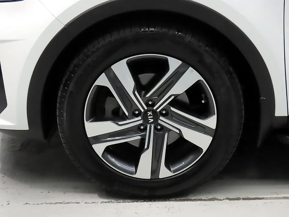 Kia Sorento — фото 7