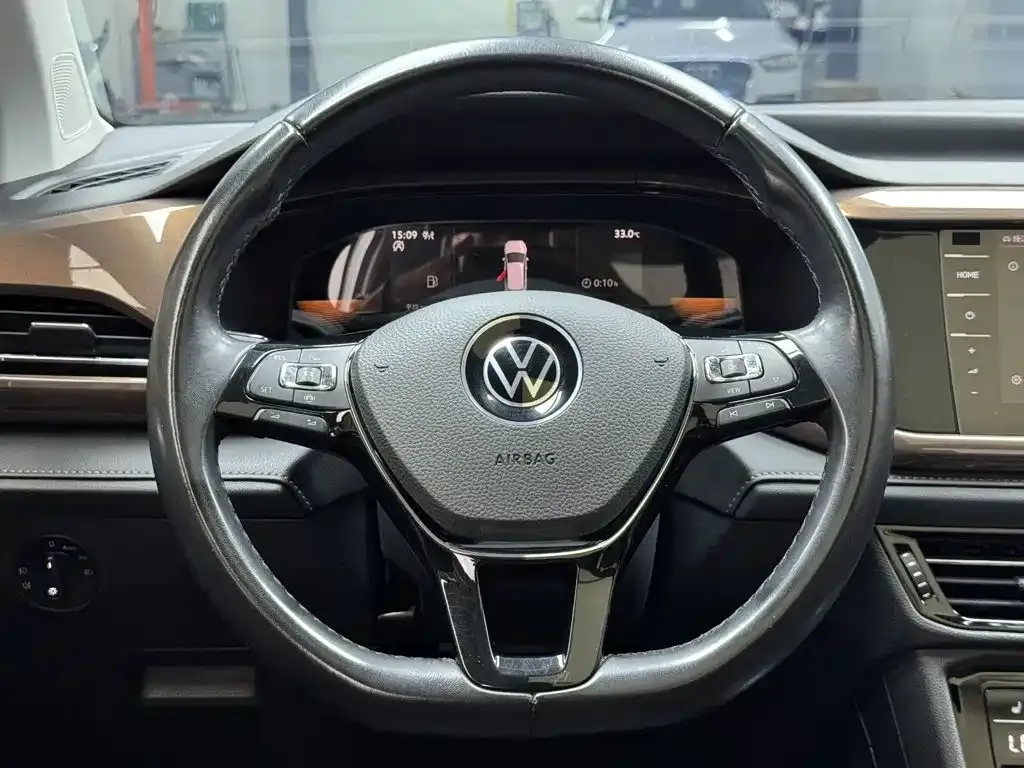 Volkswagen Tharu — фото 3