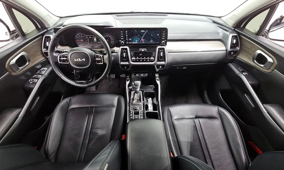 Kia Sorento — фото 7