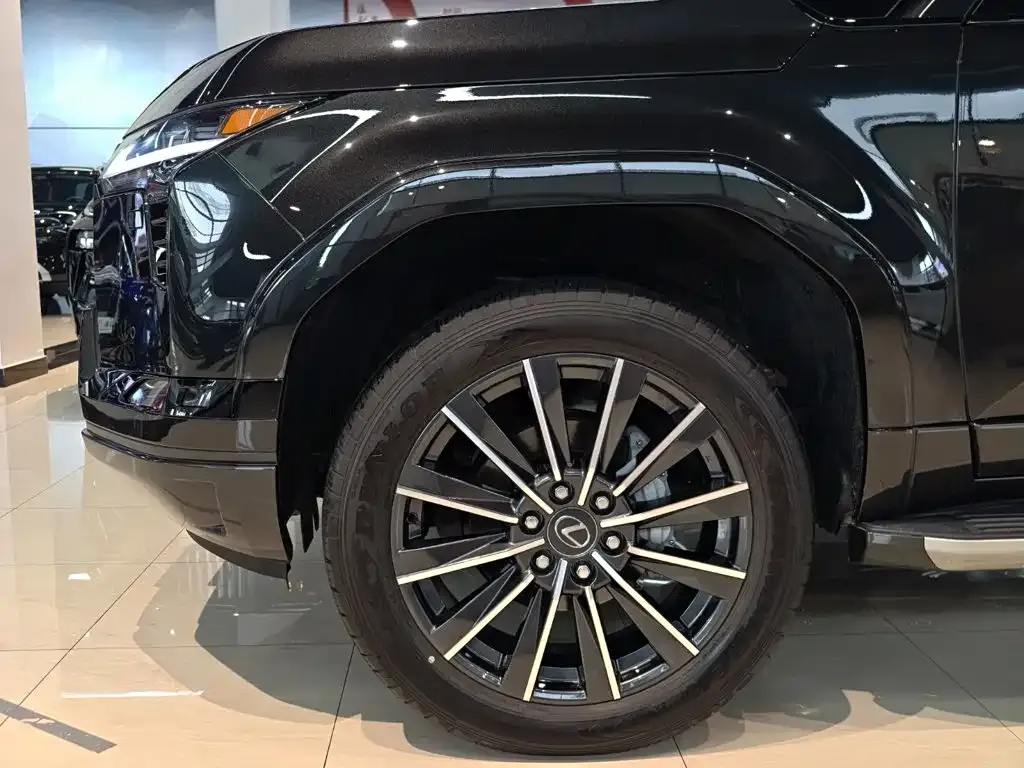 Lexus GX — фото 9