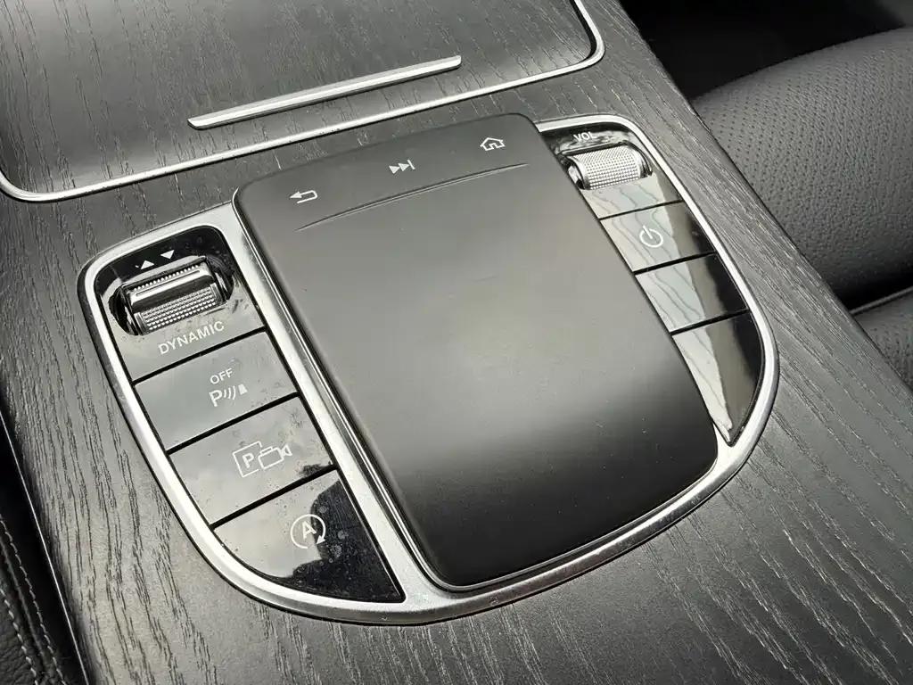 Mercedes-Benz C-Class — фото 10