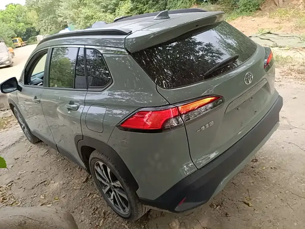 Toyota Corolla Cross — фото 10