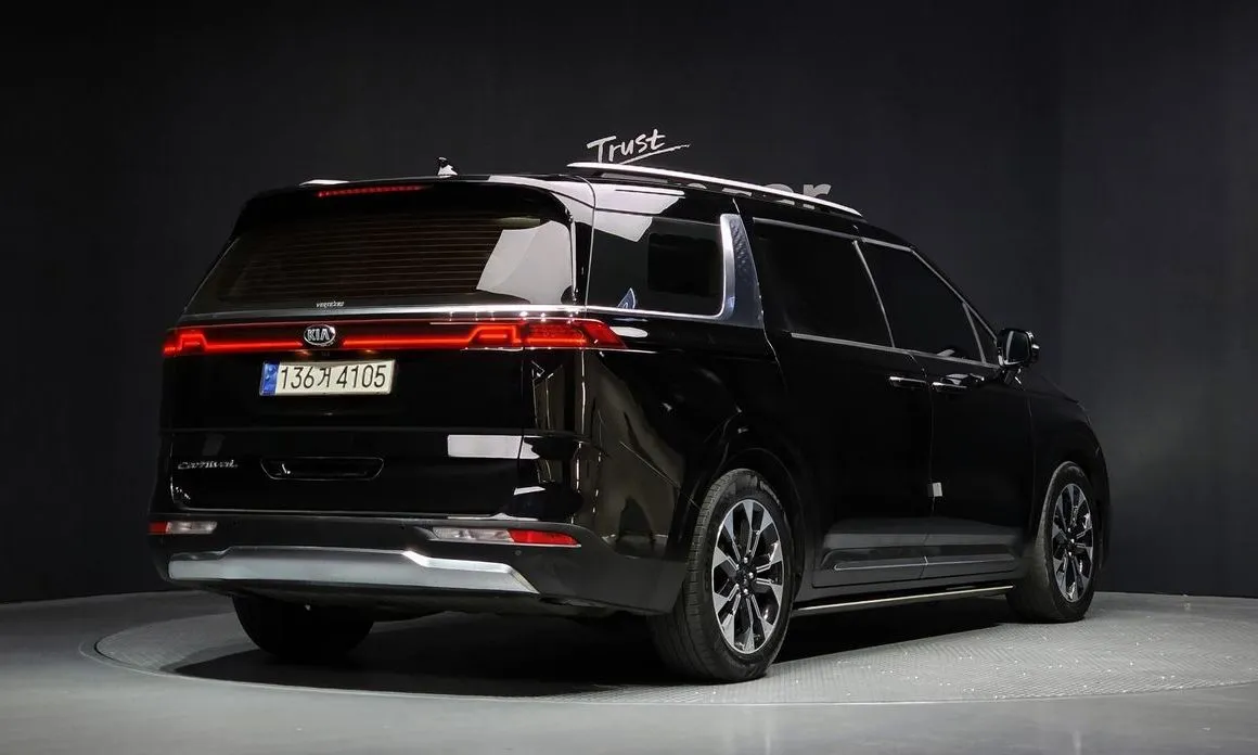 Kia Carnival — фото 2