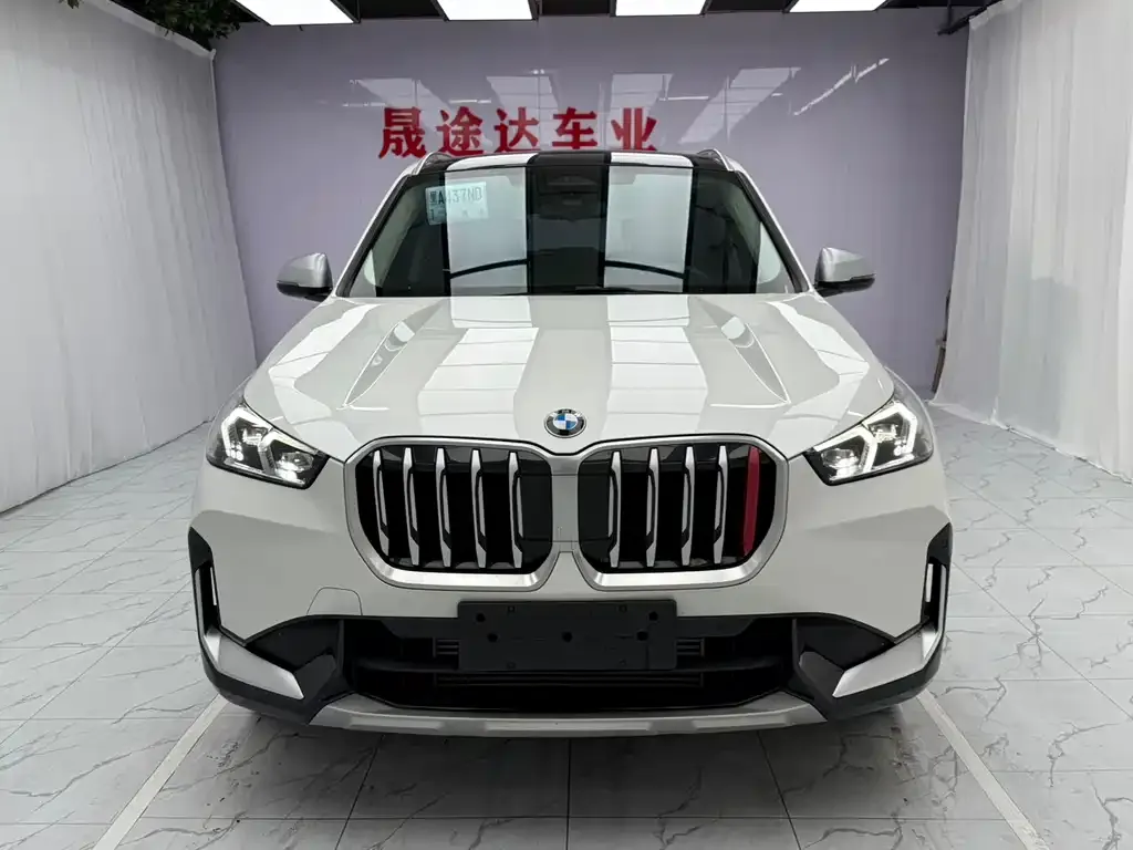 BMW X1 — фото 5