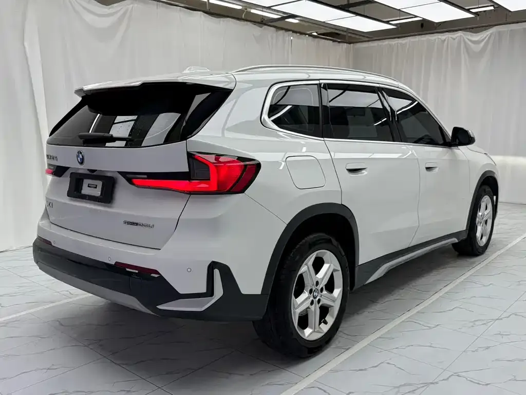 BMW X1 — фото 2