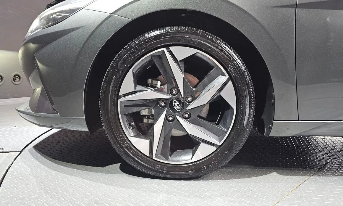 Hyundai AVANTE — фото 7