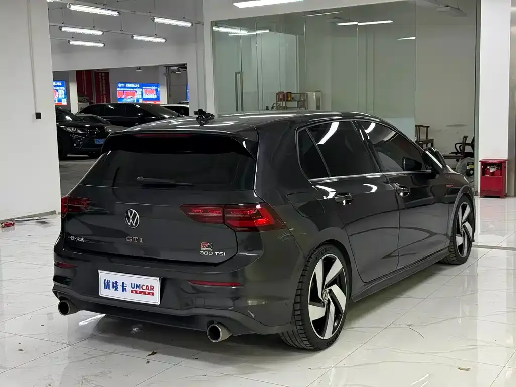 Volkswagen Golf GTI — фото 3