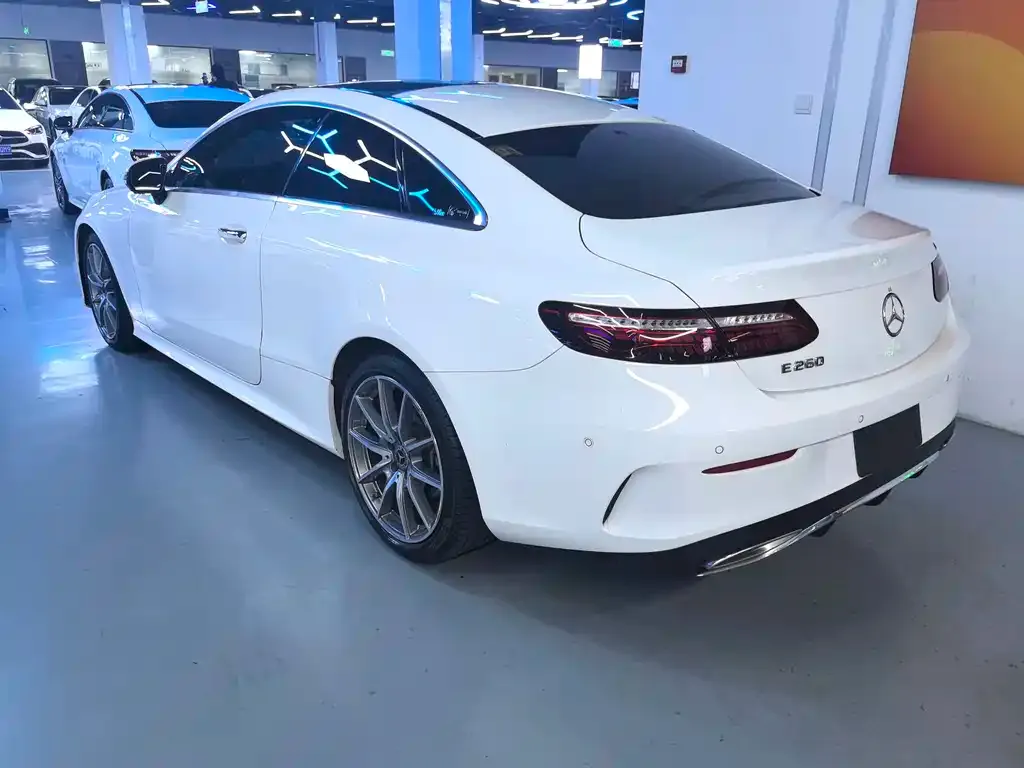 Mercedes-Benz E-Class (Import) — фото 7