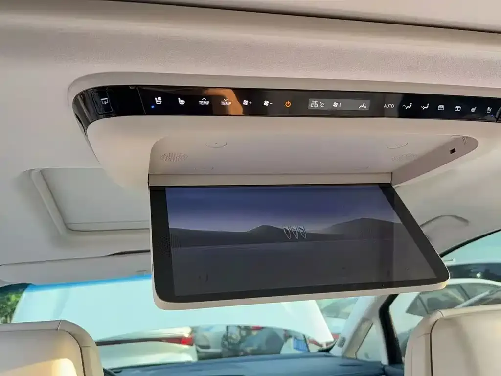 Buick GL8 Hybrid — фото 3