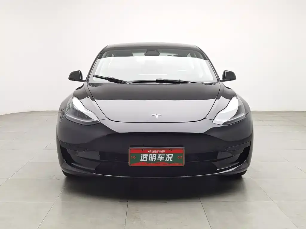 Tesla Model 3 — фото 10