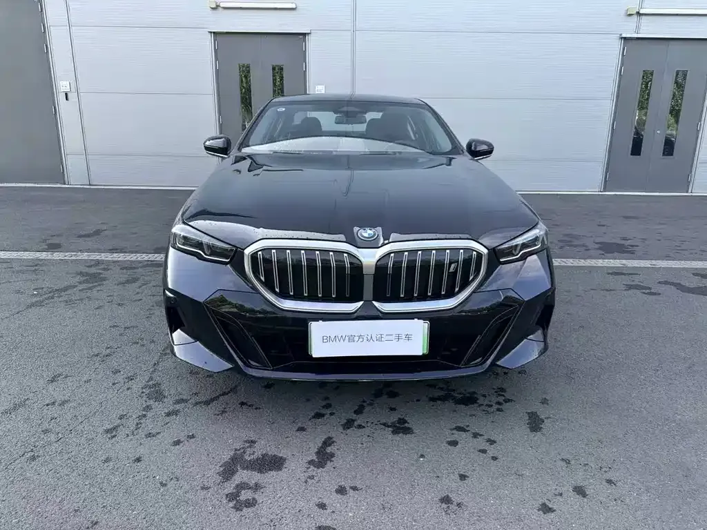 BMW i5 — фото 9