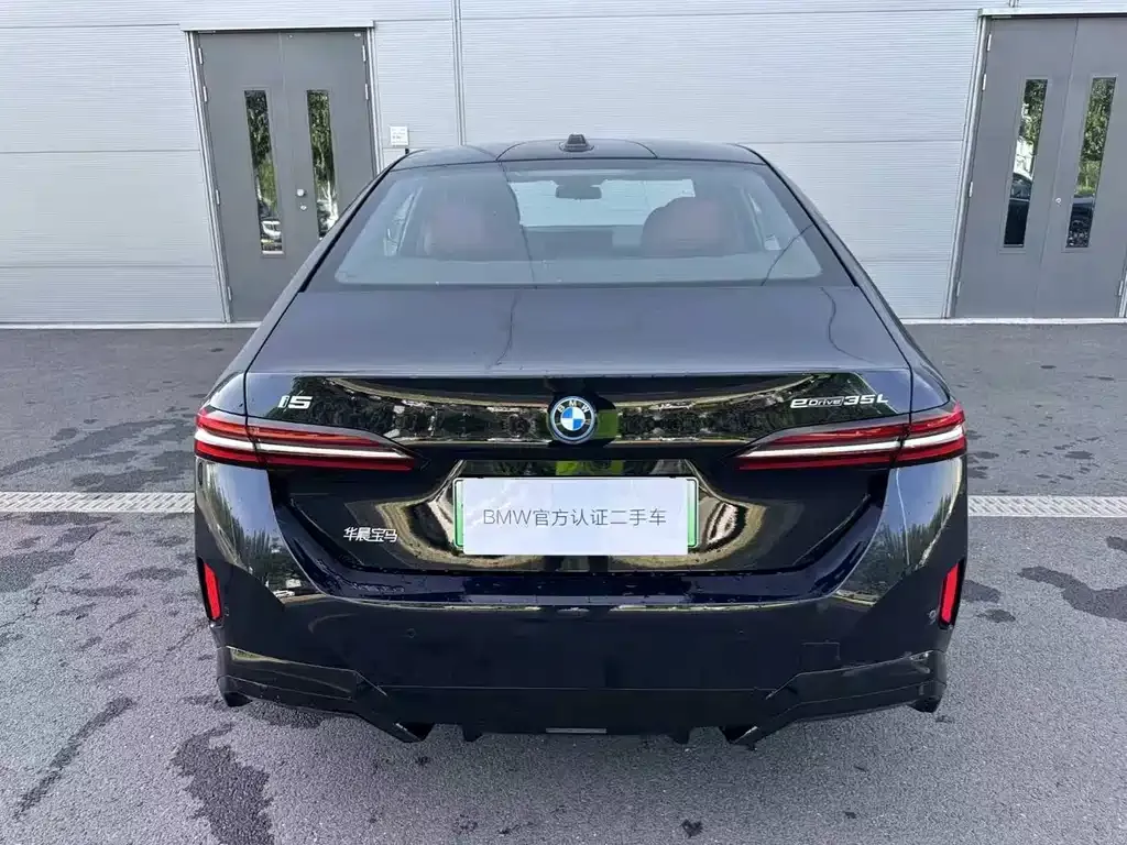 BMW i5 — фото 4