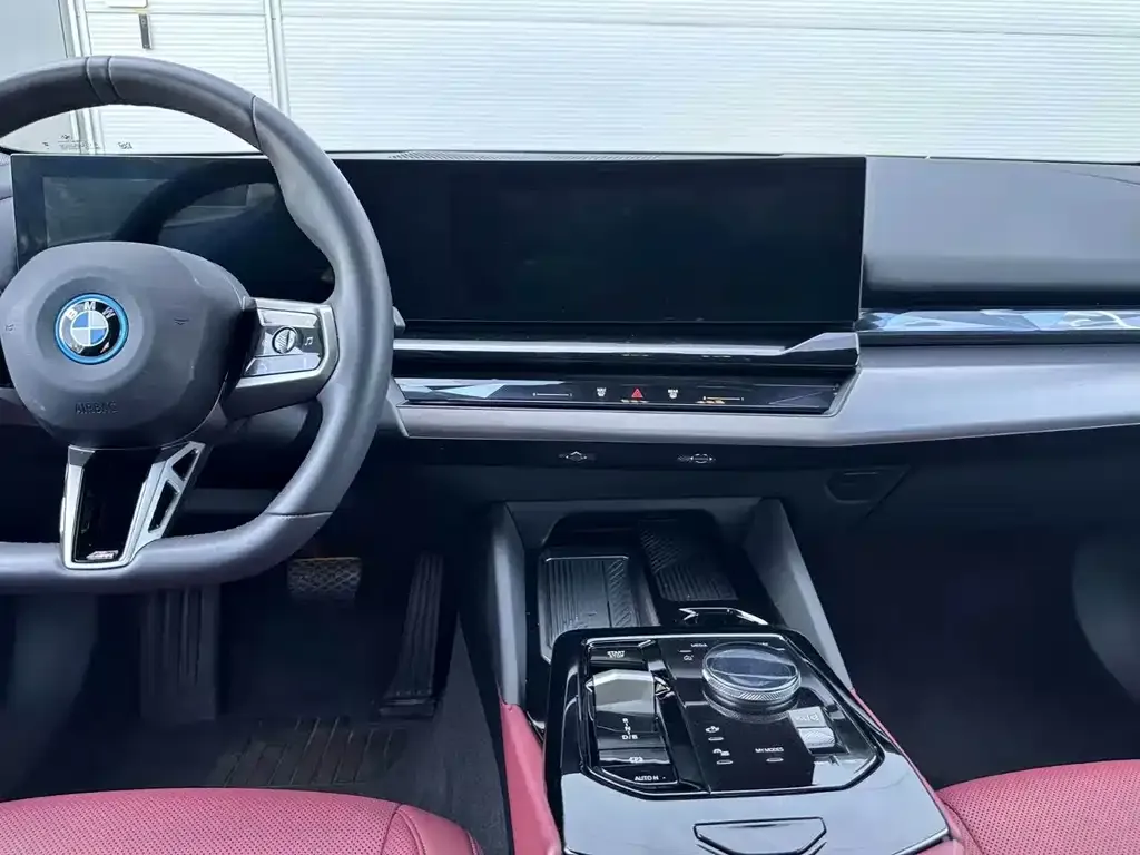 BMW i5 — фото 3