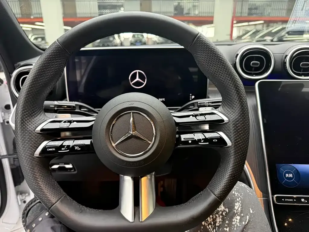 Mercedes-Benz C-Class — фото 10