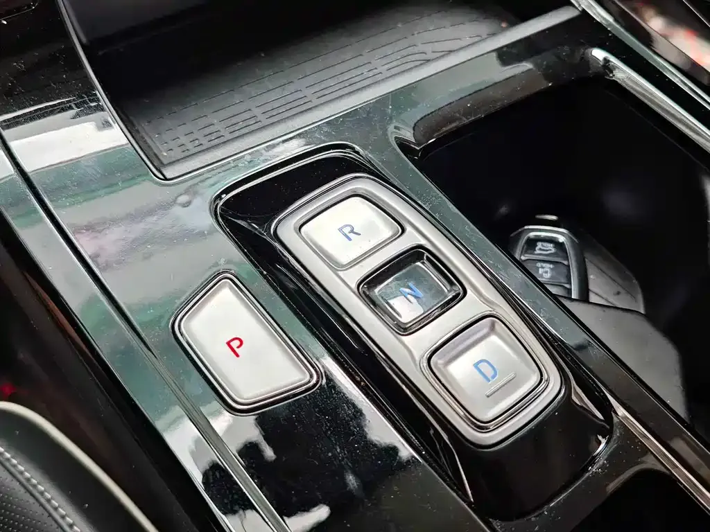 Hyundai Custo — фото 10