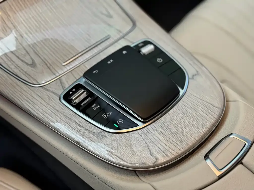 Mercedes-Benz CLS — фото 7