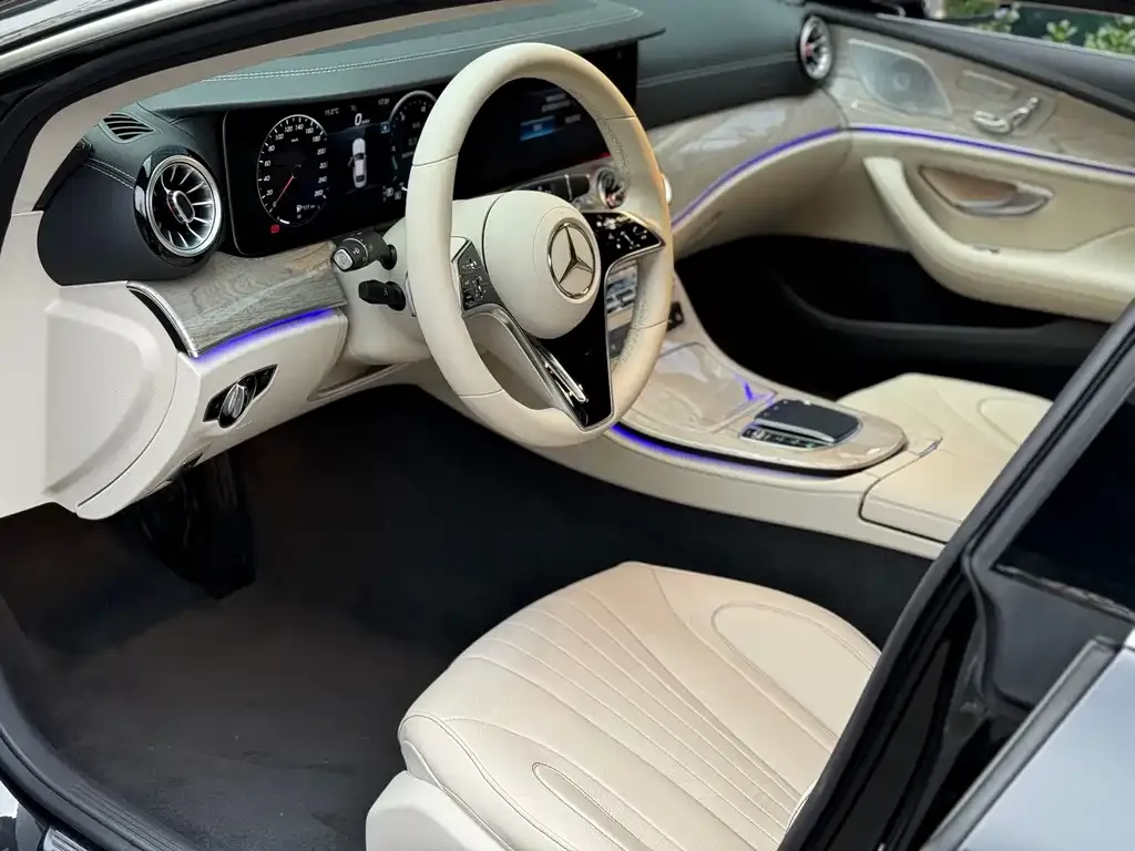 Mercedes-Benz CLS — фото 4