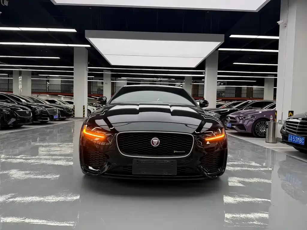 Jaguar XEL — фото 8