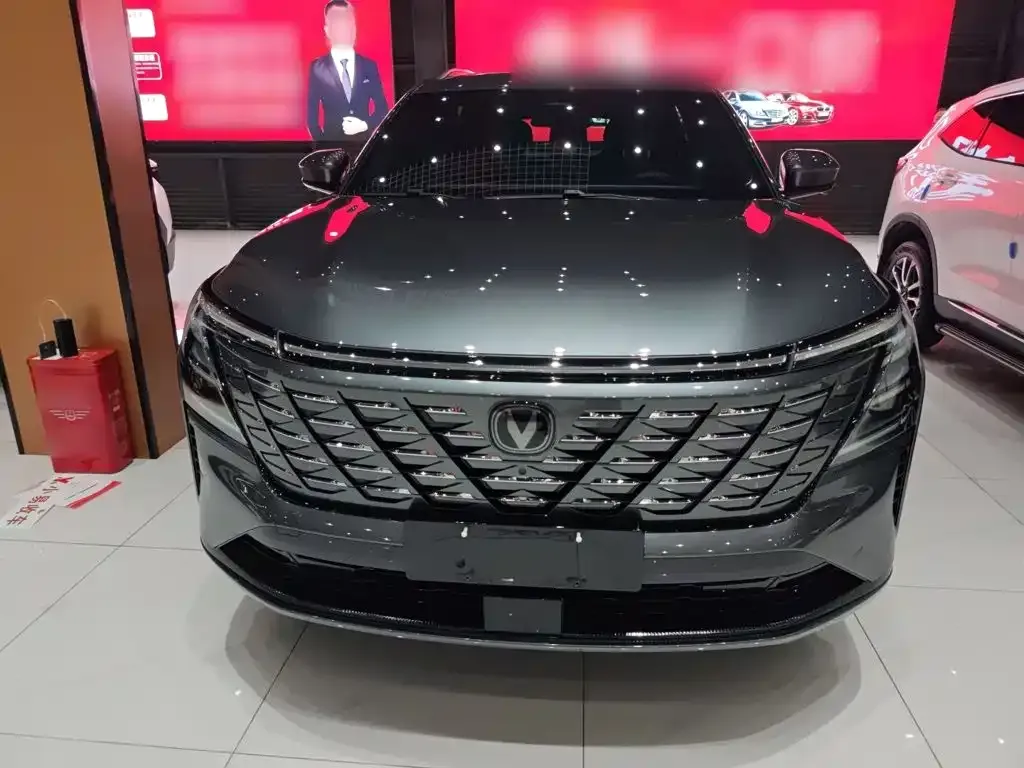 Changan CS75PLUS — фото 3