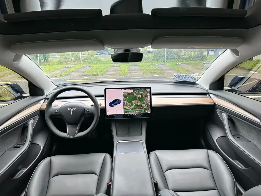 Tesla Model 3 — фото 6