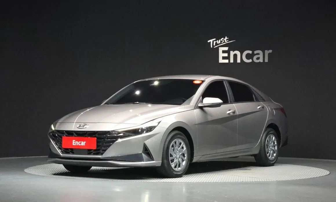 Hyundai AVANTE — фото 1