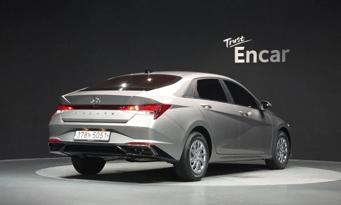 Hyundai AVANTE — фото 3
