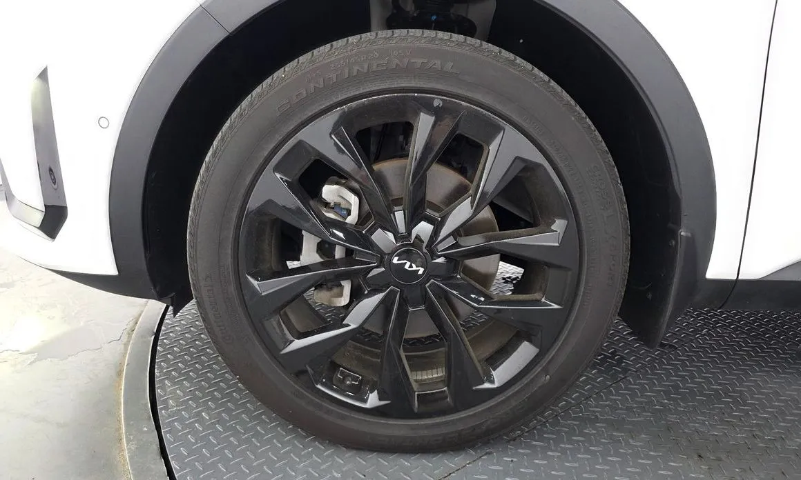 Kia Sorento — фото 8