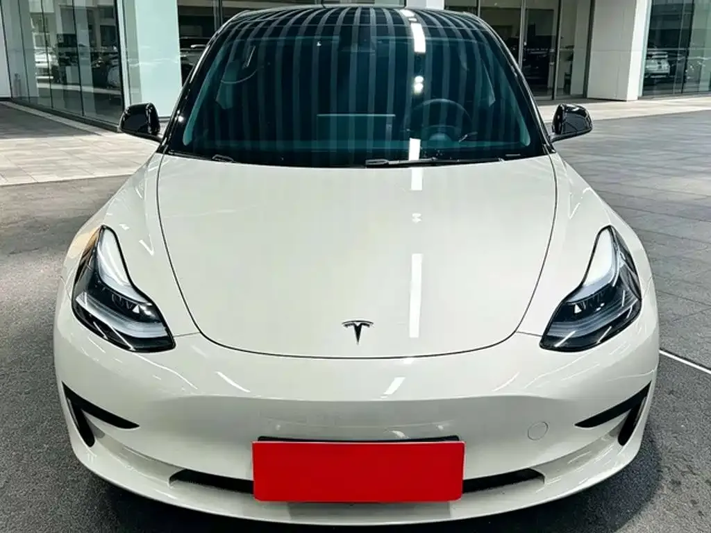Tesla Model 3 — фото 6