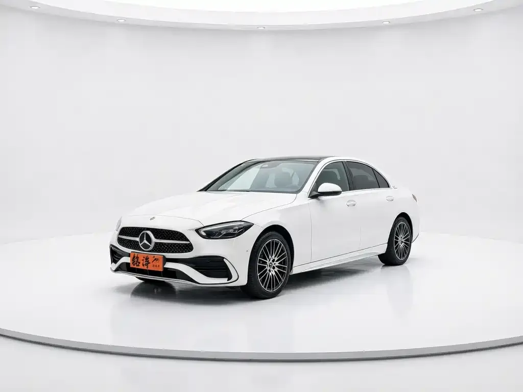Mercedes-Benz C-Class — фото 1