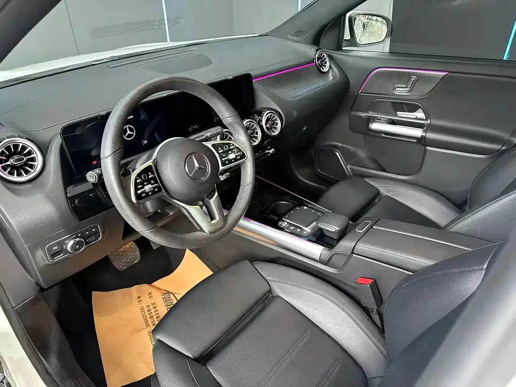 Mercedes-Benz GLA — фото 8