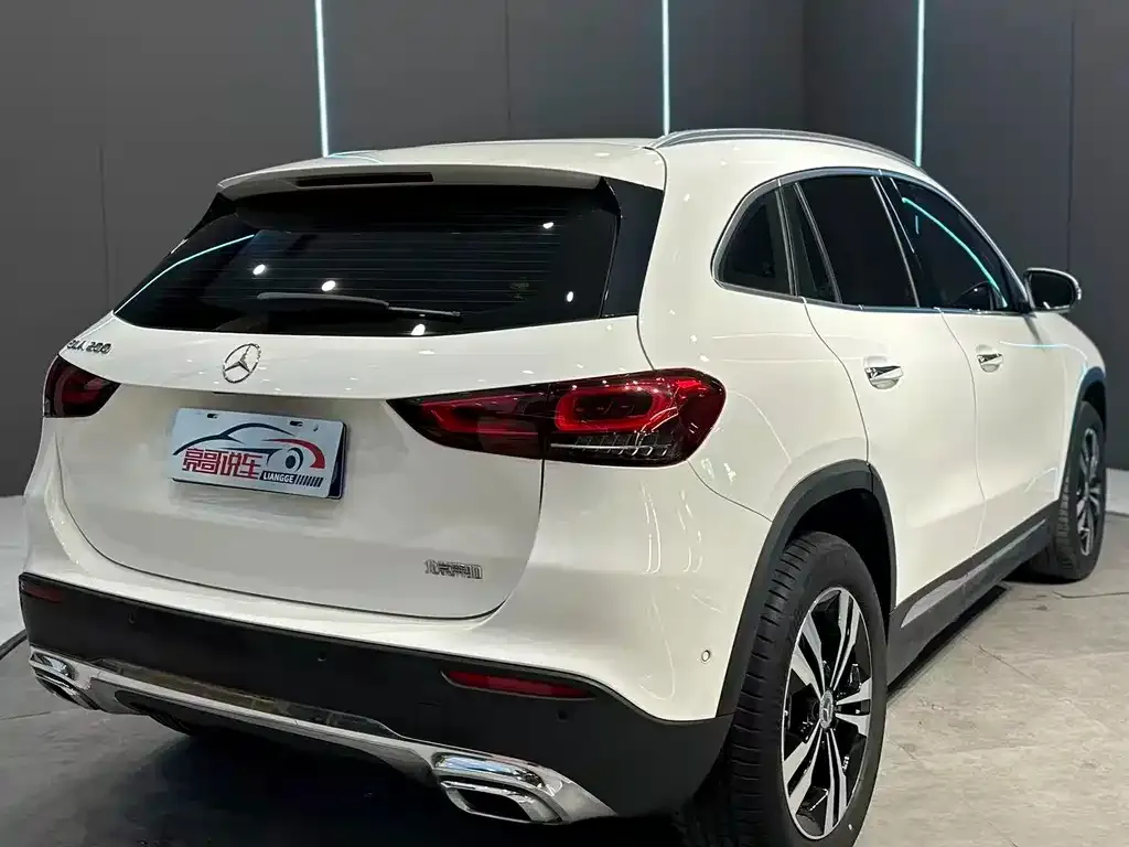 Mercedes-Benz GLA — фото 7