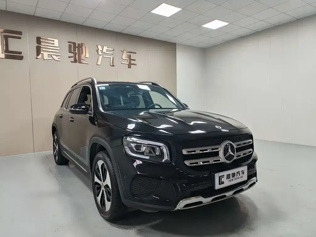 Mercedes-Benz GLB — фото 4