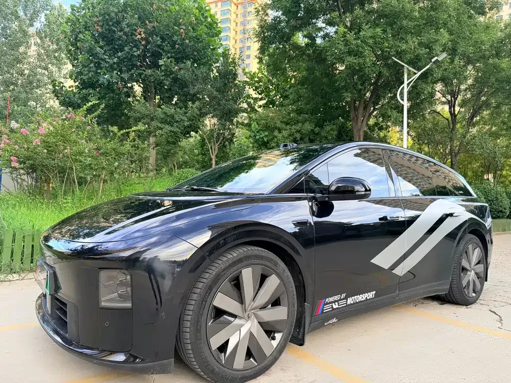 Li Auto i6 — фото 10