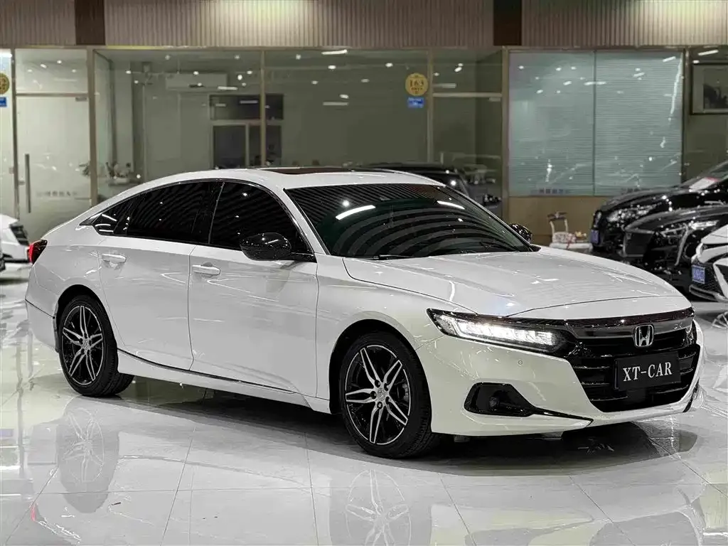 Honda Accord — фото 4