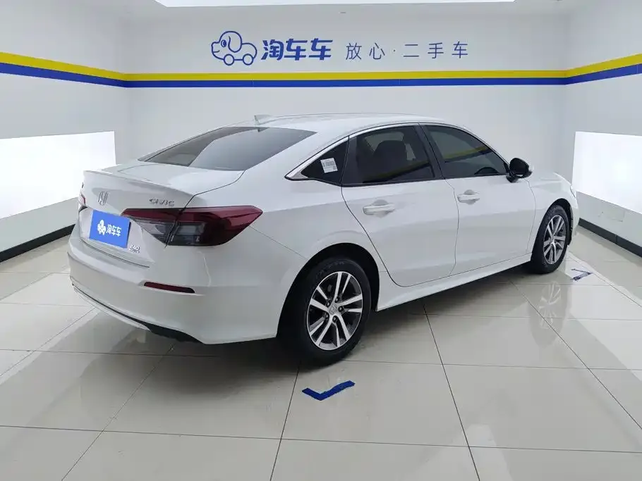 Honda Civic — фото 5