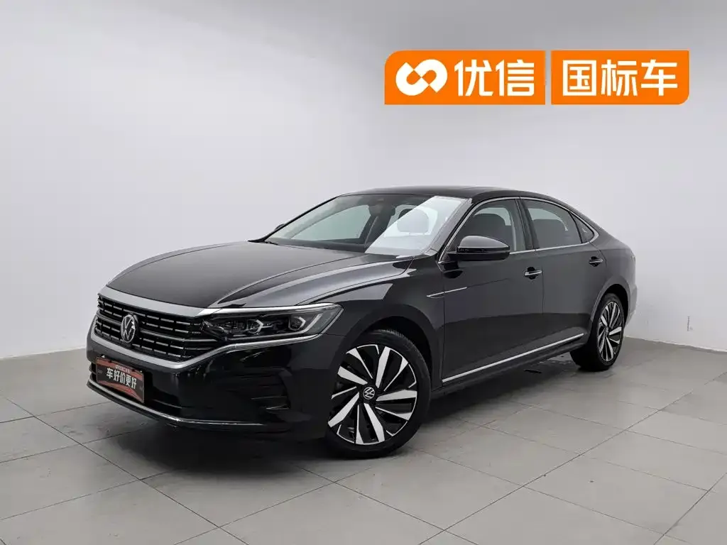 Volkswagen Passat — фото 1