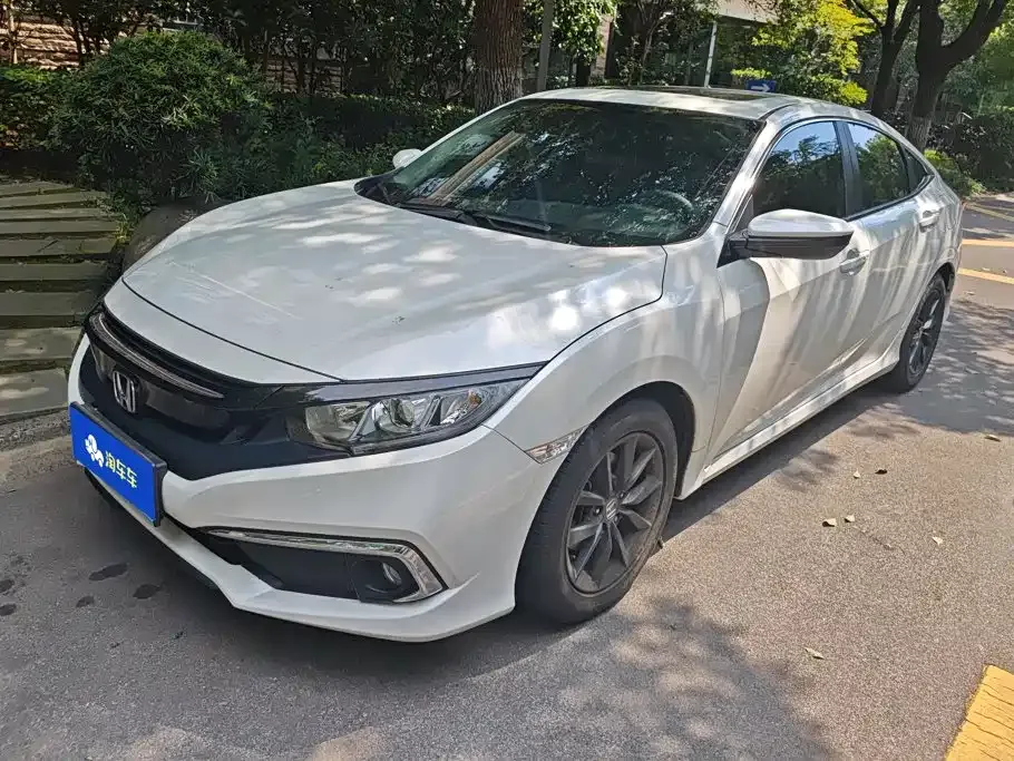 Honda Civic — фото 1