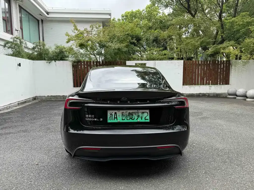 Tesla Model 3 — фото 6