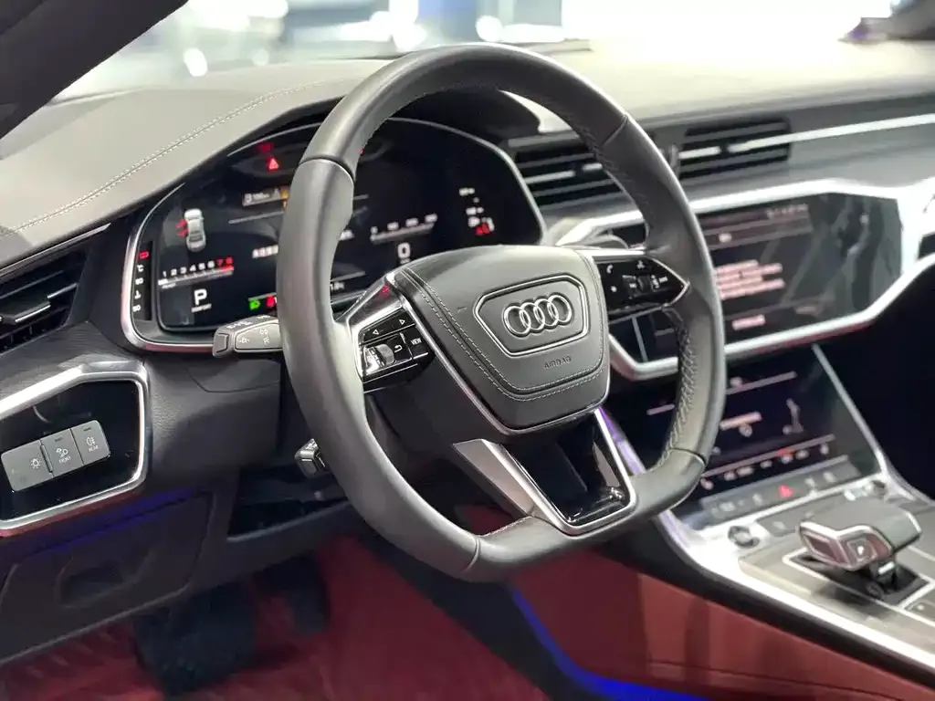 Audi A7L — фото 5