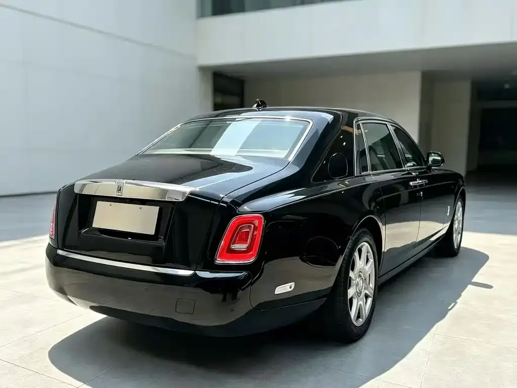Rolls-Royce Phantom — фото 2