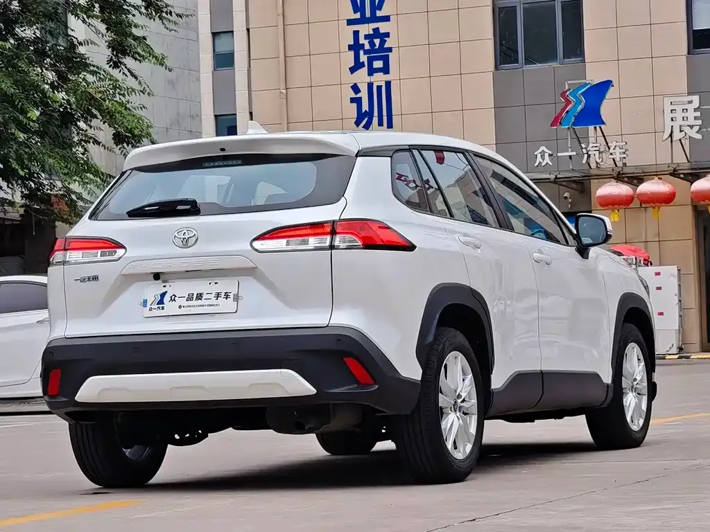 Toyota Corolla Cross — фото 3