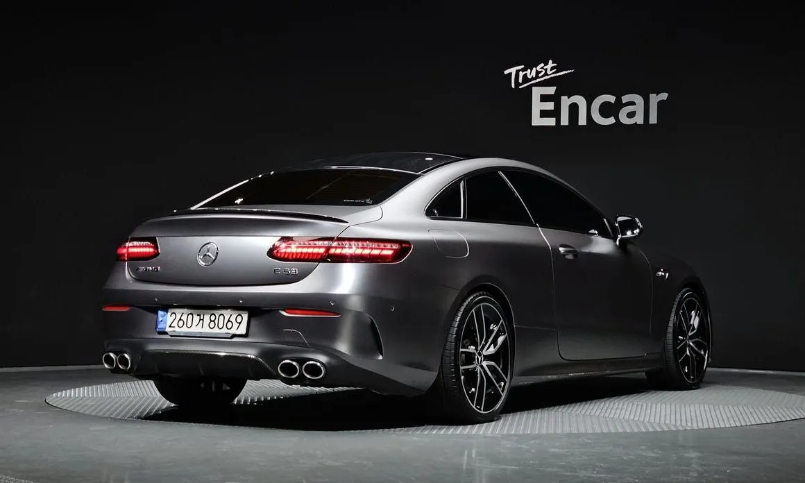 Mercedes-Benz E-Class — фото 5