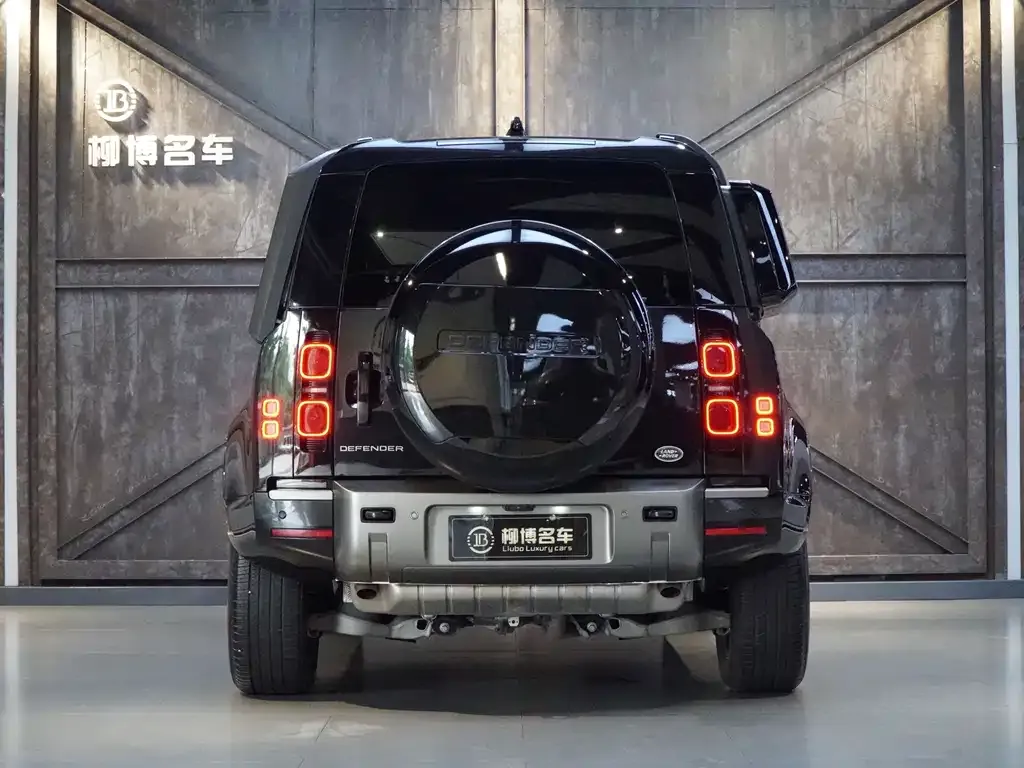 Land Rover Defender — фото 5