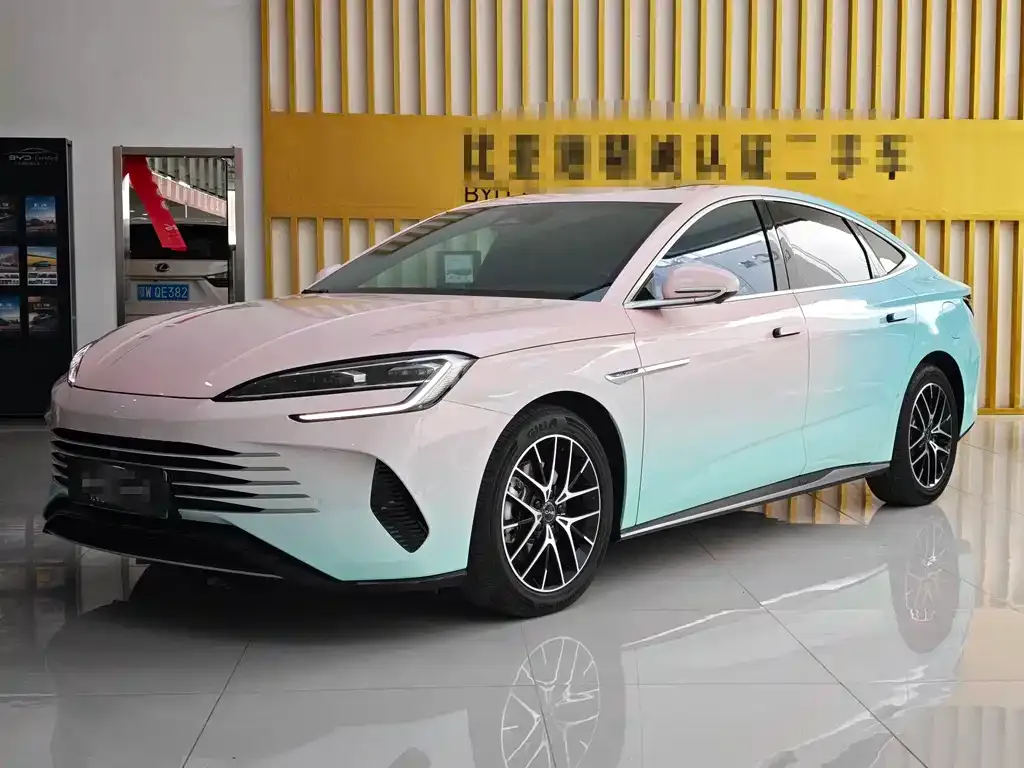 BYD Seal — фото 1