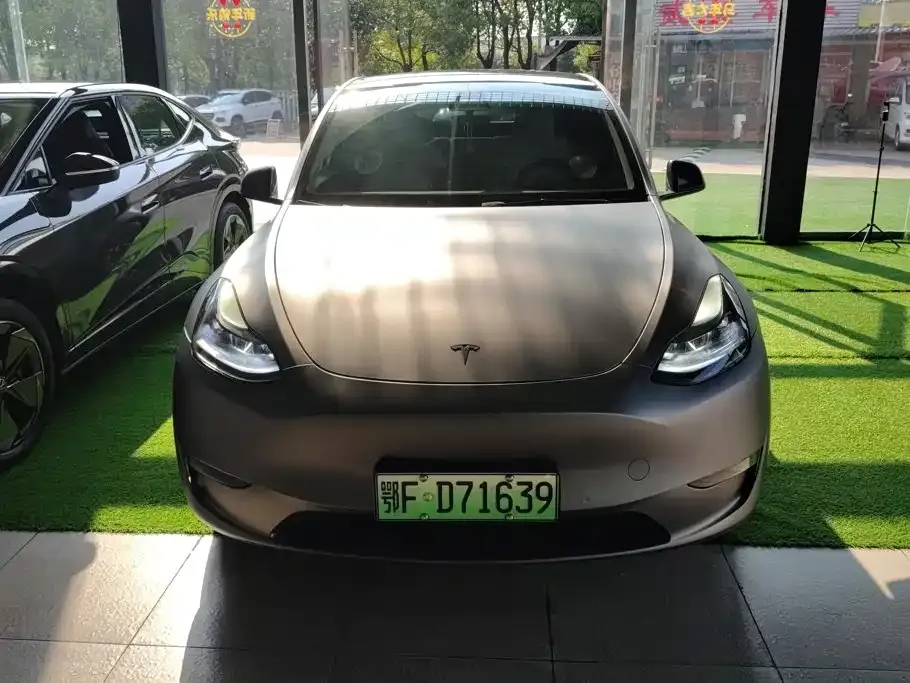 Tesla Model Y — фото 3