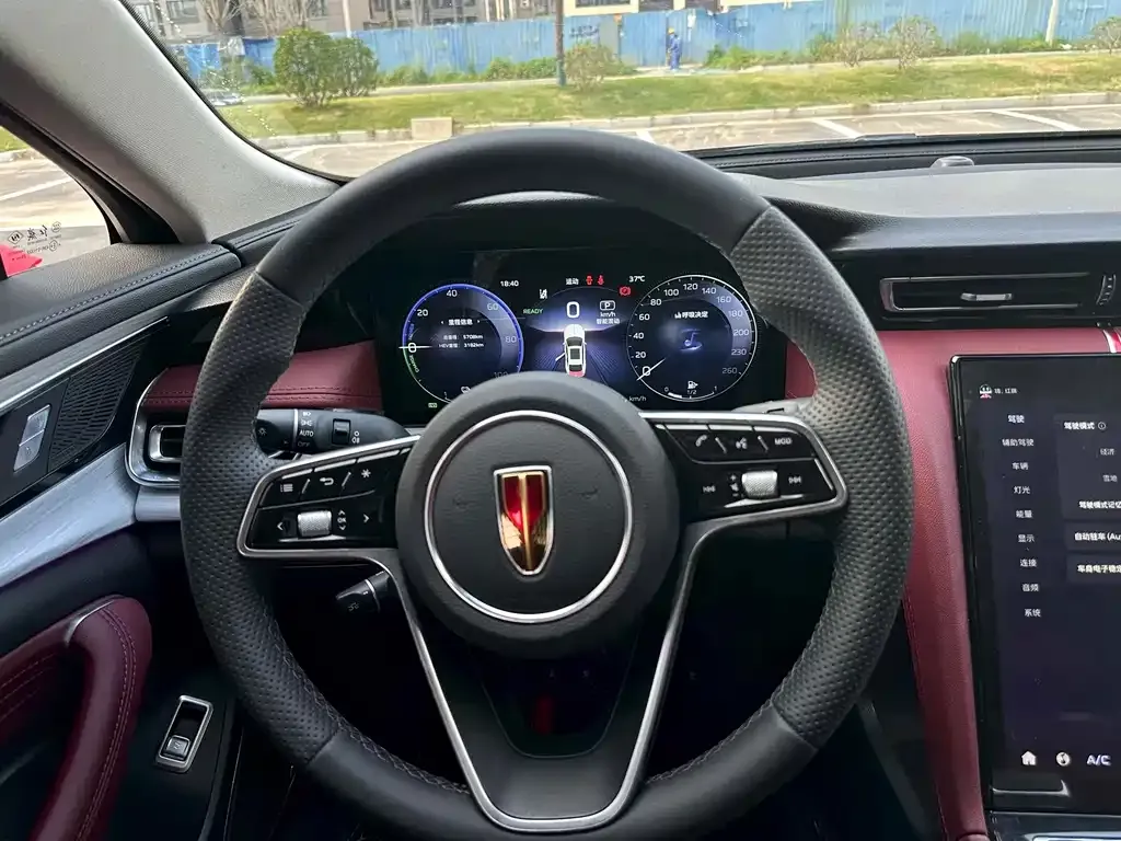 Hongqi H5 PHEV — фото 5