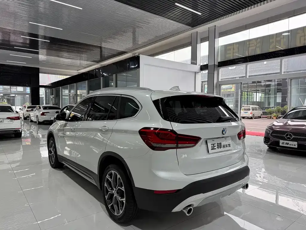 BMW X1 — фото 6