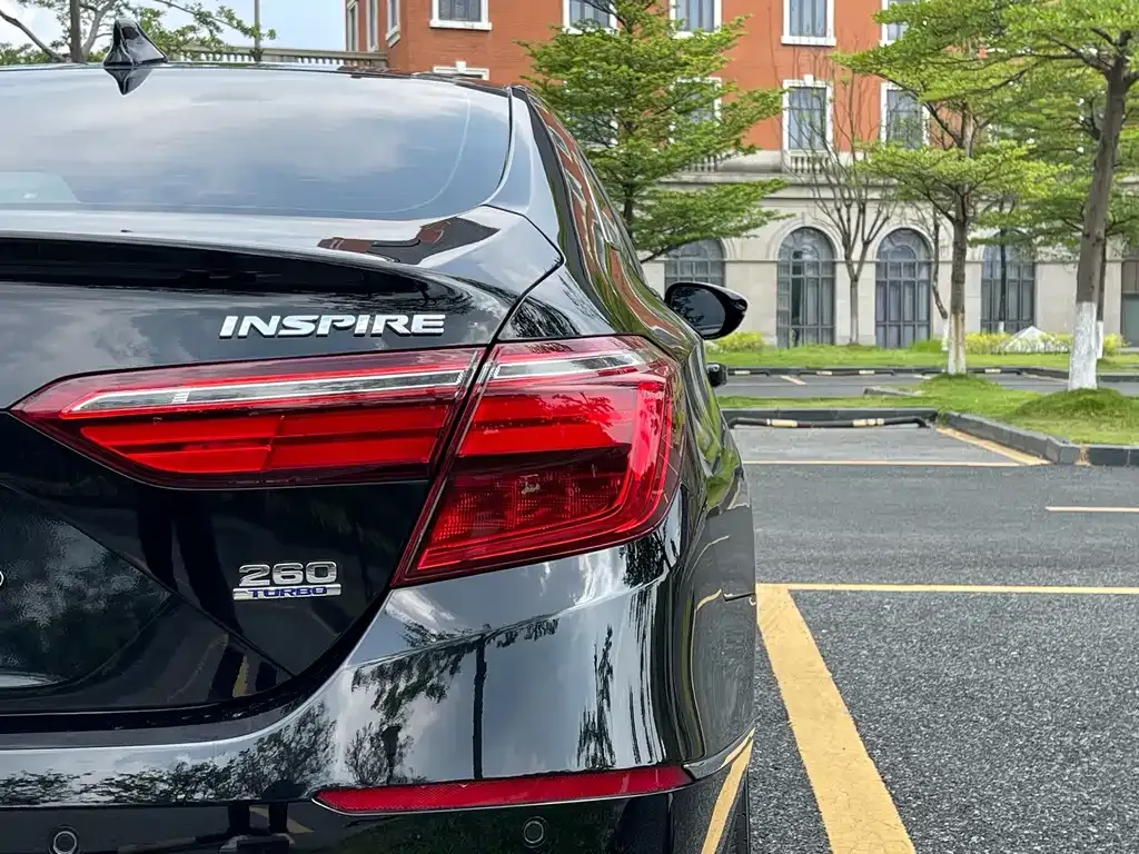 Honda Inspire — фото 6